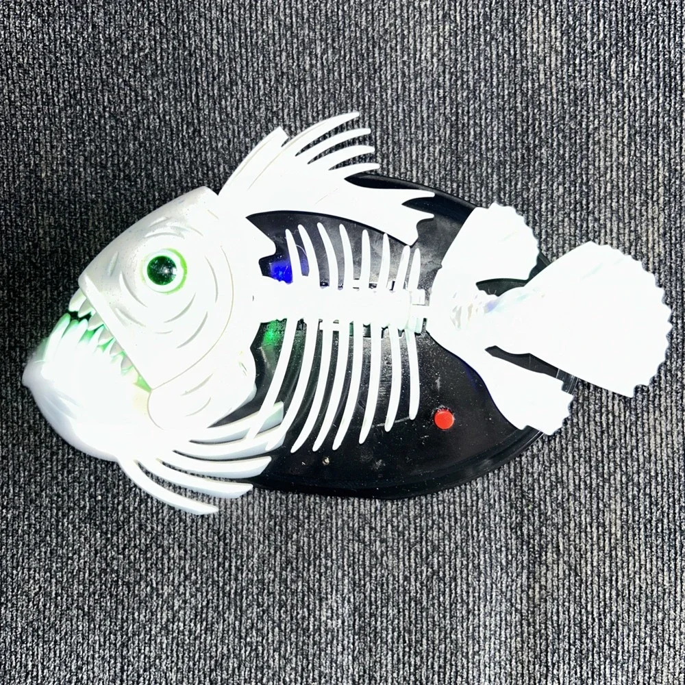 GEMMY TALKING FISH RARE ZOMBIE SKELETON FISH‎ ANIMATED COLLECTIBLE